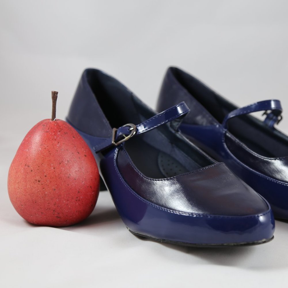 Office navy and black pump, 12M, 2" heel
